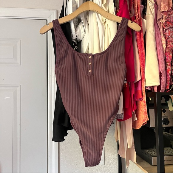 Frankie's Bikinis Tops - FRANKIE’S BIKINIS plum purple knit scoop back‎ one piece swim suit